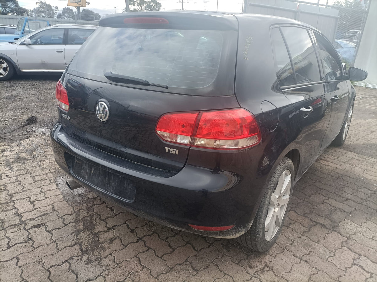 2012 VOLKSWAGEN GOLF RIGHT FRONT DOOR LOCK, GEN 6, HATCH/CABRIO, P/N 5K2837016D, 10/08-01/16 5K2837016D DOOR BOOT GATE LOCK