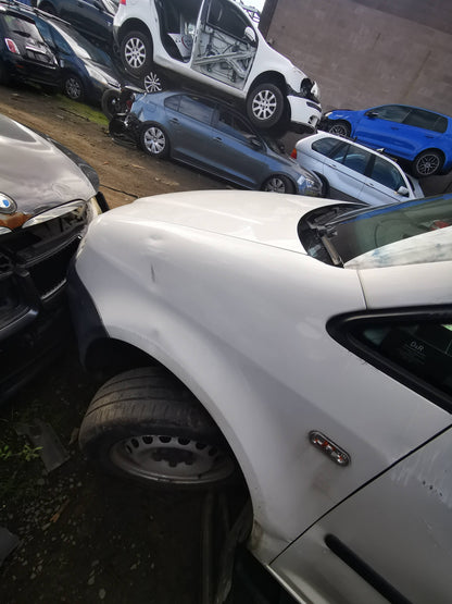 2008 VOLKSWAGEN CADDY 2K, 12/04-08/10 2K0945096M RIGHT TAILLIGHT