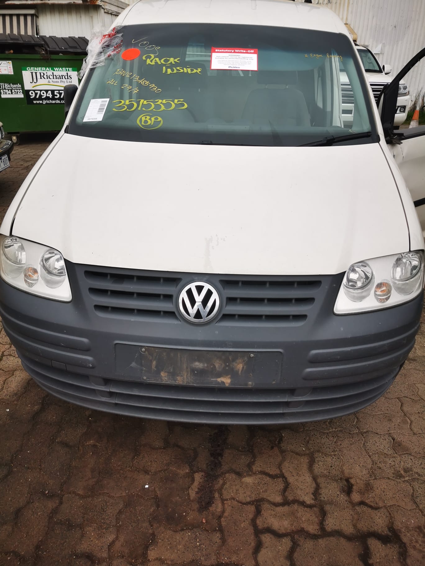 2008 VOLKSWAGEN CADDY 2K, CHROME INSERT TYPE, 12/04-08/10  RIGHT HEADLAMP