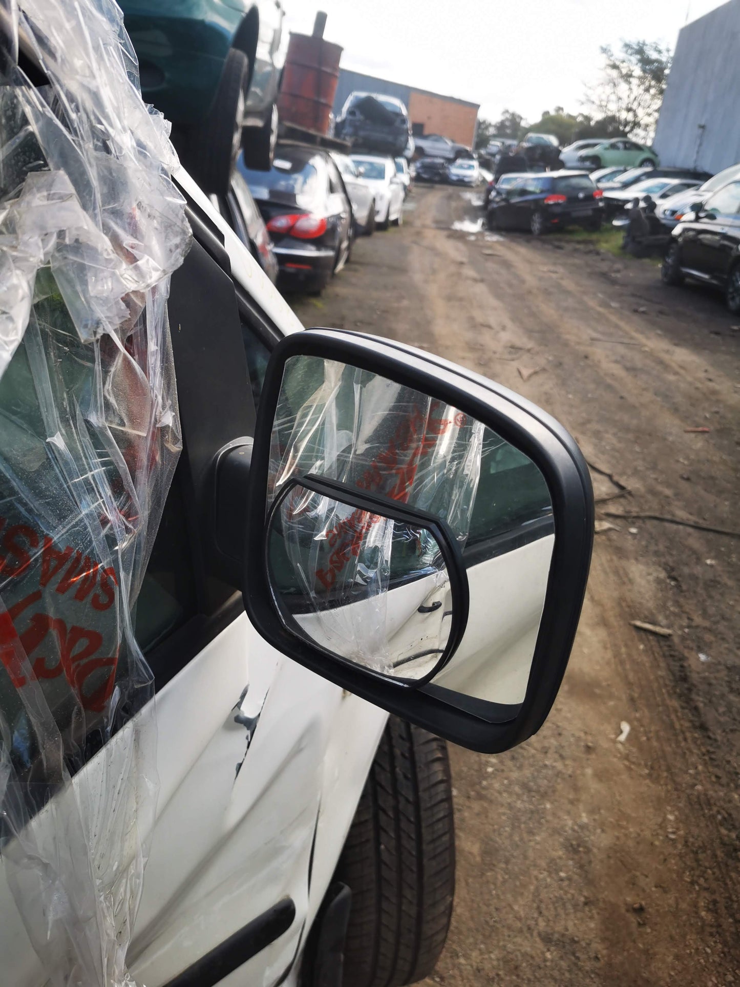 2008 VOLKSWAGEN CADDY 2K, 12/04-08/10 2K0945096M RIGHT TAILLIGHT