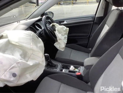 2014 VOLKSWAGEN GOLF GEN 7, WAGON/ALLTRACK, 08/13-08/20 5G9833055D LEFT REAR DOOR SLIDING