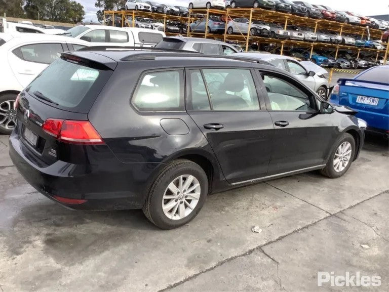 2014 VOLKSWAGEN GOLF GEN 7, WAGON/ALLTRACK, 08/13-08/20 5G9833055D LEFT REAR DOOR SLIDING