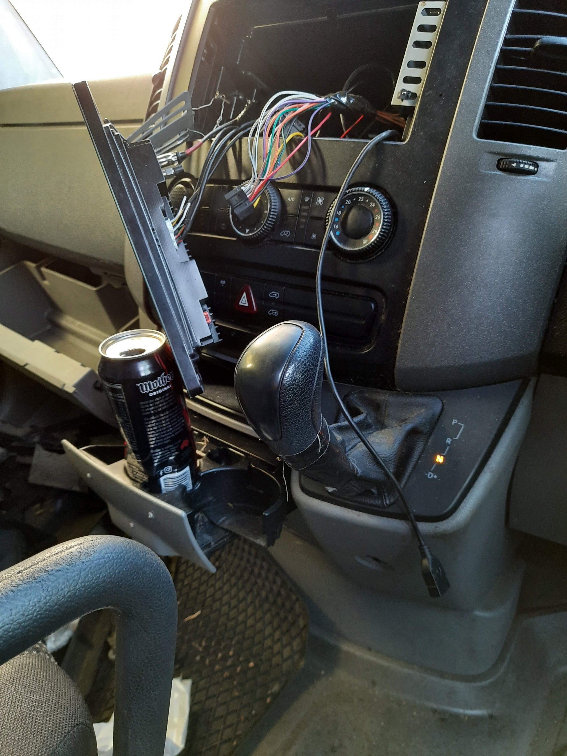 2009 MERCEDES SPRINTER VAN 10/06-04/18 A9068200001 COURTESY LIGHT