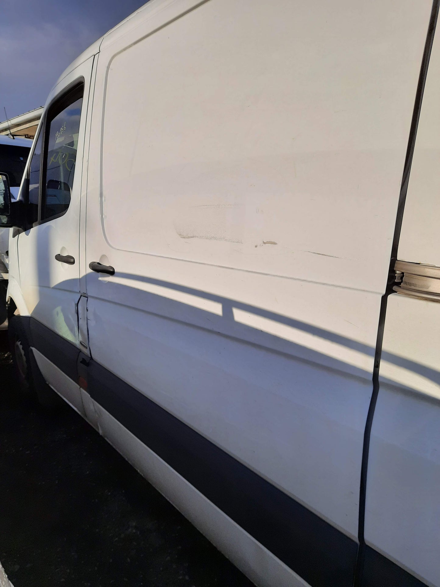 2013 MERCEDES SPRINTER RIGHT FRONT DOOR LOCK, NCV3, 10/06-04/18 A9067201835 DOOR BOOT GATE LOCK