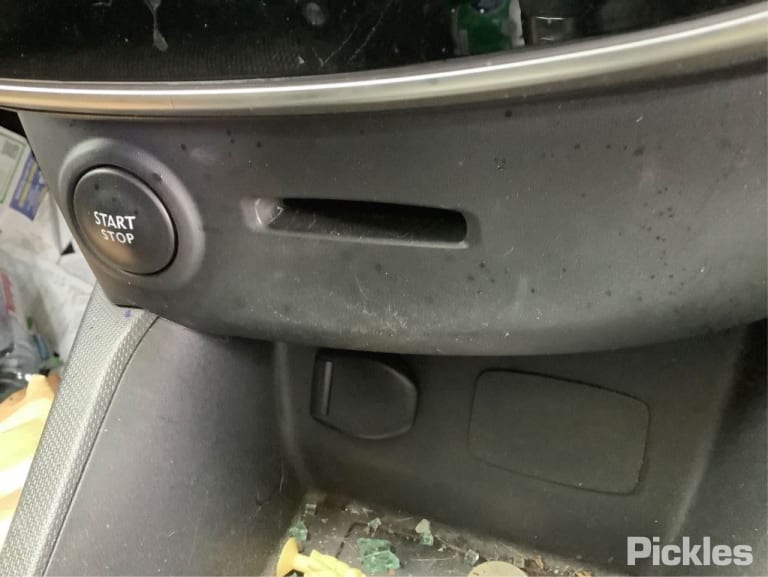 2015 RENAULT CLIO X98, BLACK, POWER FOLDING (9 WIRE), 09/13-07/16 963024349R LEFT DOOR MIRROR