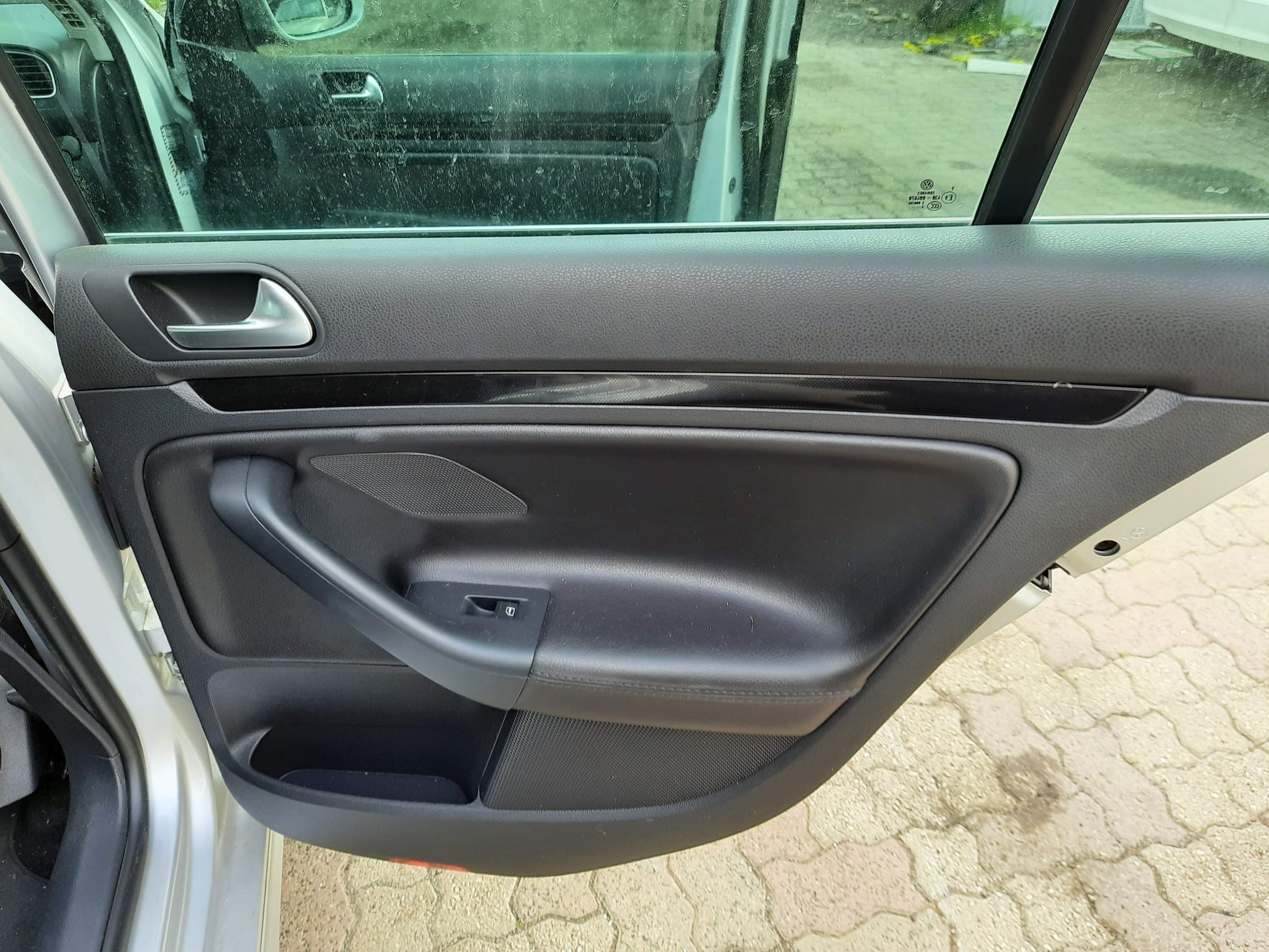 2010 VOLKSWAGEN GOLF LEFT FRONT DOOR LOCK, GEN 6, WAGON, 09/09-01/13 6D2837015K DOOR BOOT GATE LOCK