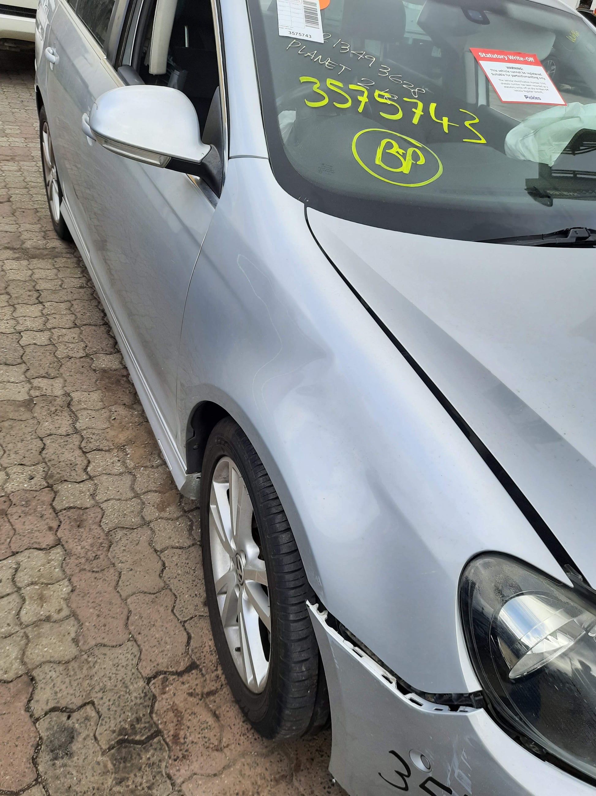 2010 VOLKSWAGEN GOLF GEN 6, WAGON, DOOR REG ASSY (REG AND MOTOR), 09/09-01/13 1K5837461B LEFT FRONT WINDOW REG MOTOR