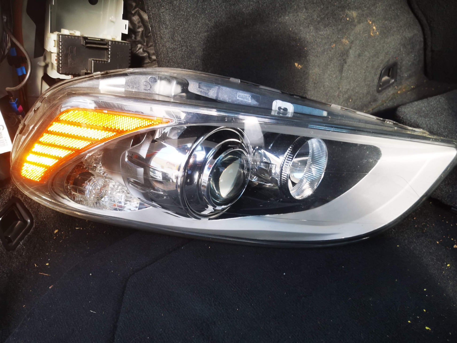 2012 VOLVO XC60 RH FRONT, CH <288204, ASSY (BELT AND STALK), DZ, 02/09-04/17  SEAT BELT STALK