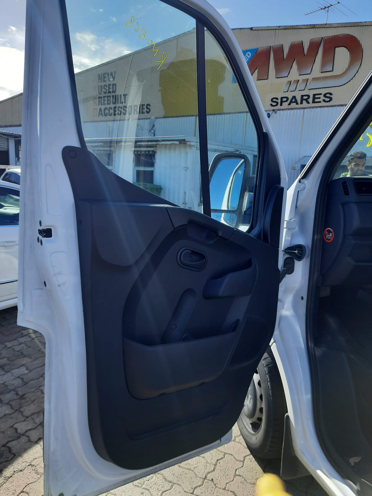 2020 RENAULT MASTER FUEL DOOR, X62, 09/11- 7701209654 FUEL DOOR FILLER
