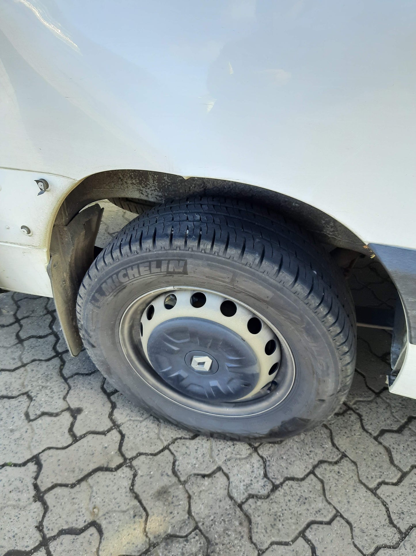 2020 RENAULT MASTER VINYL, X62, 02/20- 484005122R STEERING WHEEL