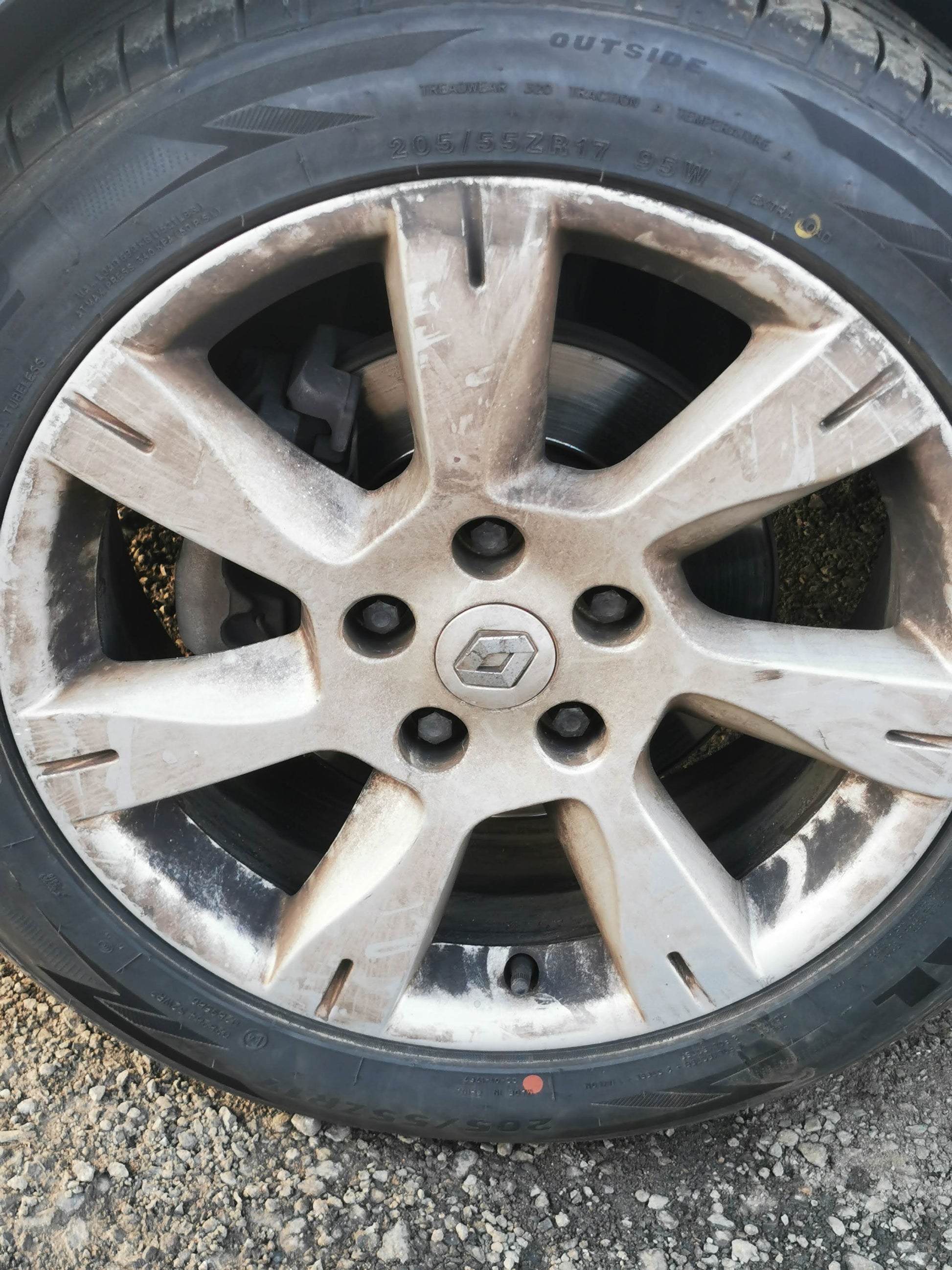 2011 RENAULT FLUENCE X38, 09/10-01/16  LEFT GUARD