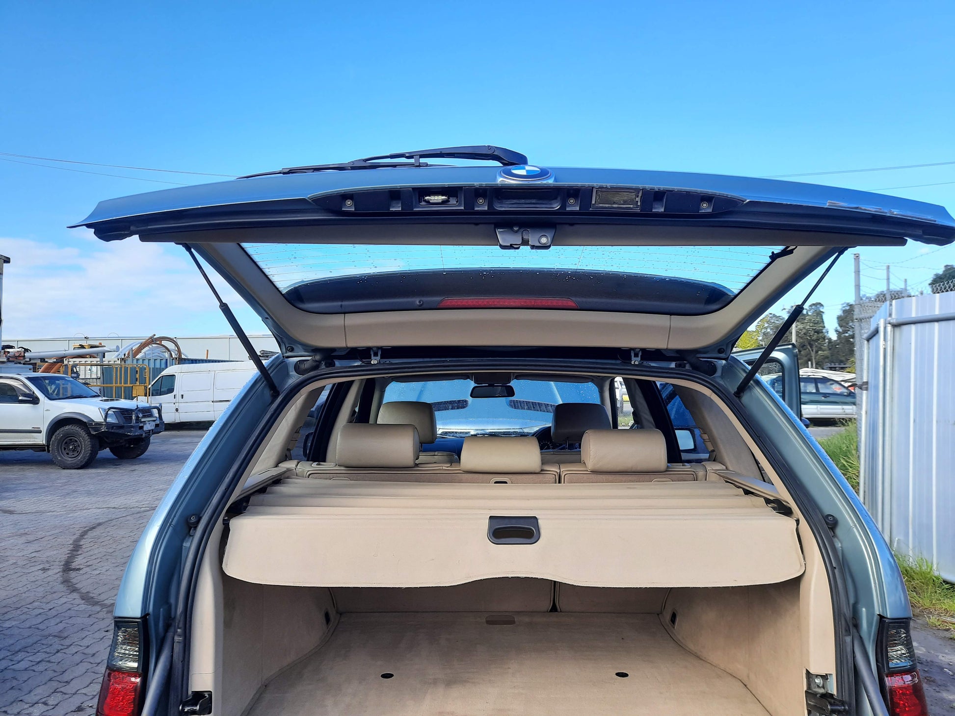 2001 BMW X5 E53, POWER, 11/00-08/06  LEFT FRONT WINDOW REG MOTOR