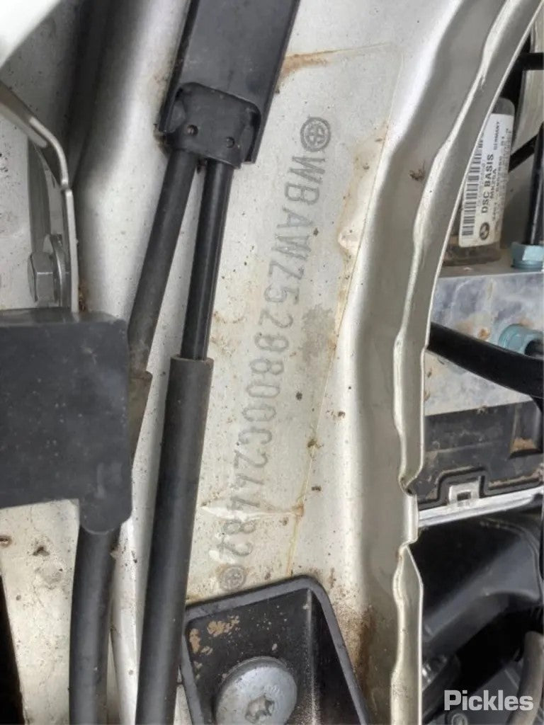 2014 BMW X3 F25, 03/11-07/17 51337355635 LEFT FRONT WINDOW REG MOTOR