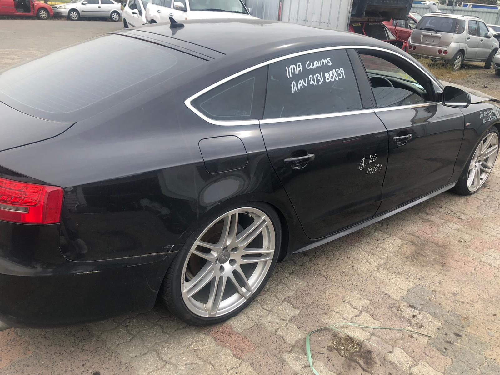 2010 AUDI A5/S5 RIGHT REAR DOOR LOCK, 8T, SINGLE ROW (6 PIN), P/N 8K0839016C, 10/09-11/16 8K0839016C DOOR BOOT GATE LOCK