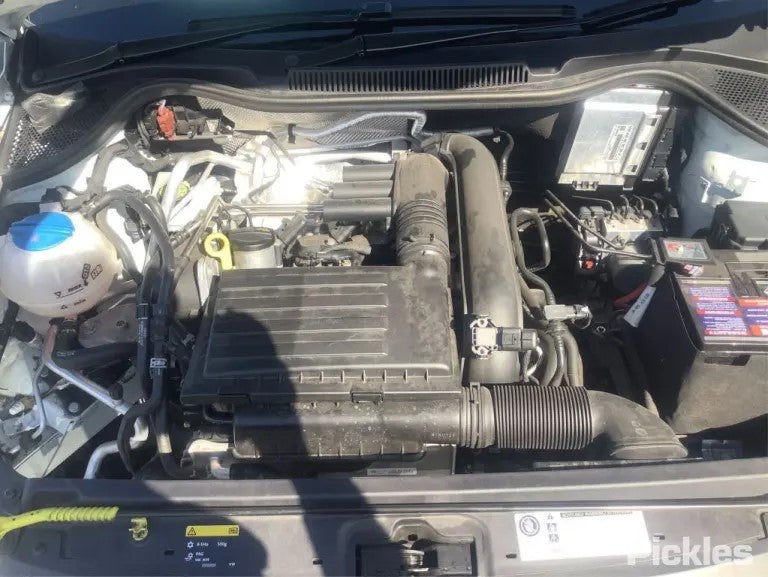 2016 VOLKSWAGEN POLO 6R, PETROL, 1.2, CJZD ENGINE CODE, 05/10-09/17  LEFT FRONT HUB ASSEMBLY