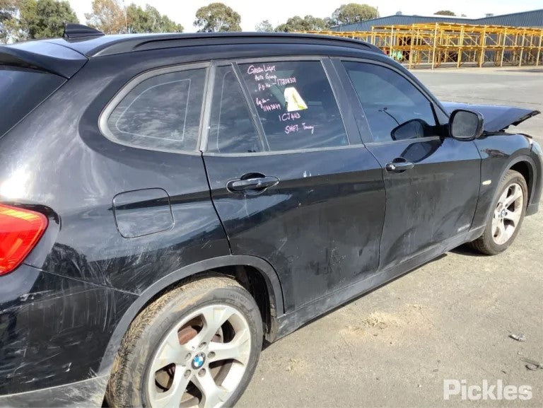 2010 BMW X1 E84, 04/10-07/15 51352990299 LEFT REAR DOOR WINDOW