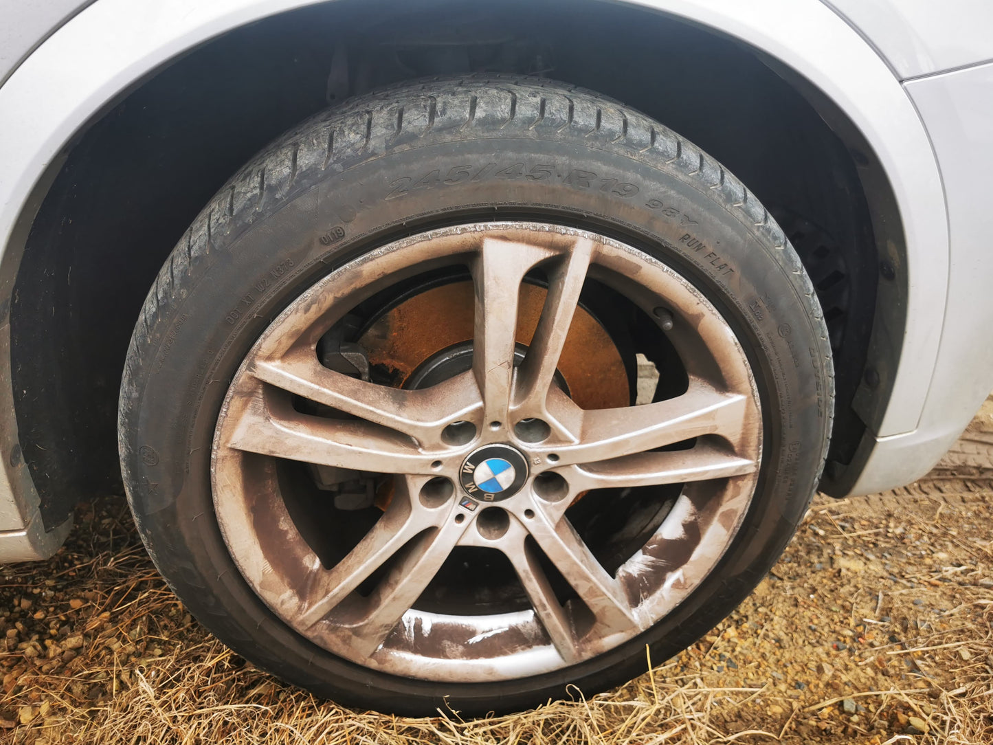 2012 BMW X3 F25, EARLY TYPE, 12/10-03/13  RIGHT FRONT DOOR WINDOW