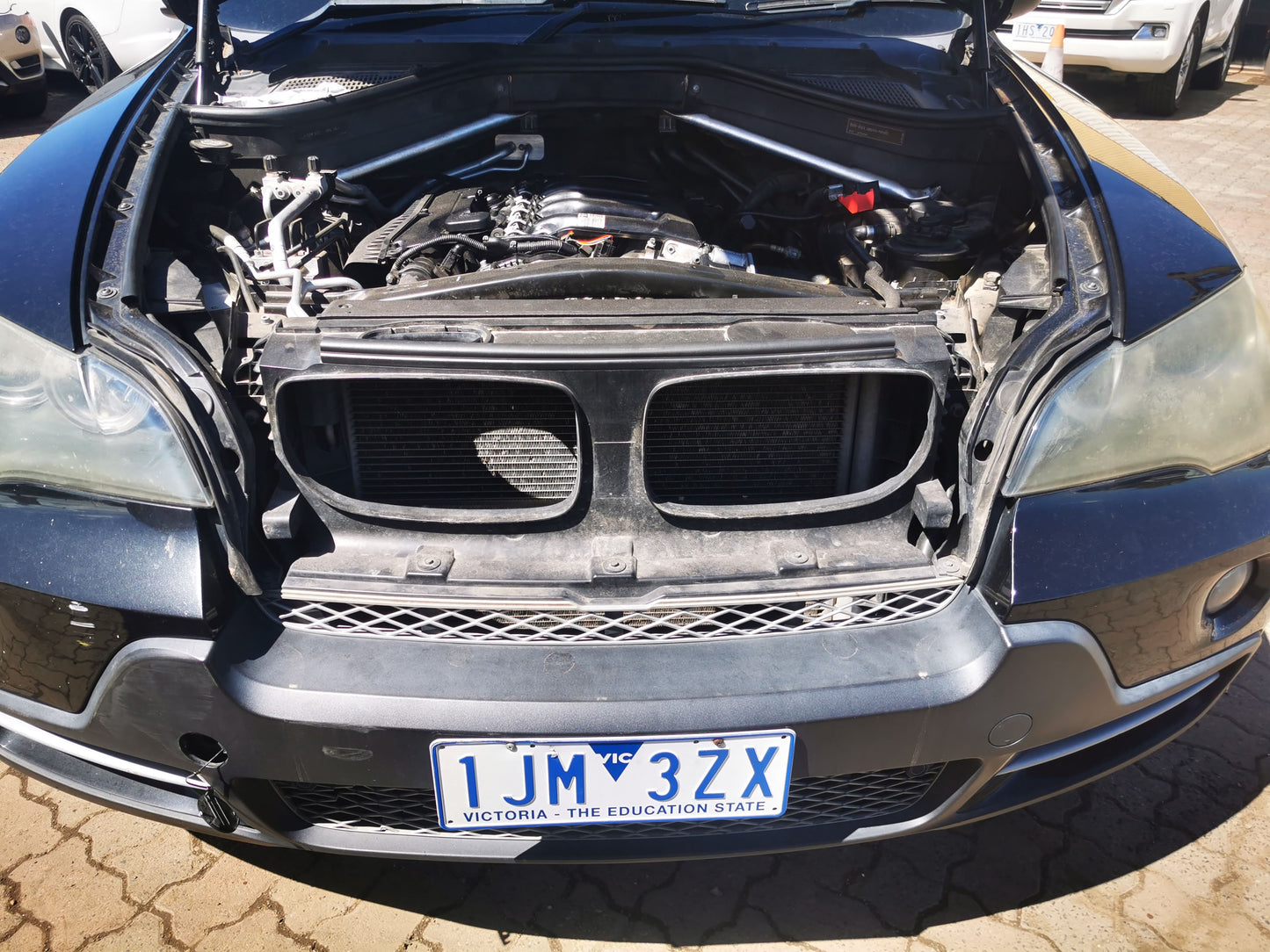 2008 BMW X5 IN BOOT, E70, 03/07-08/13  FUSE BOX