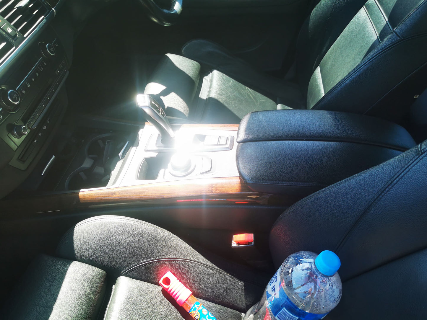 2008 BMW X5 IN BOOT, E70, 03/07-08/13  FUSE BOX