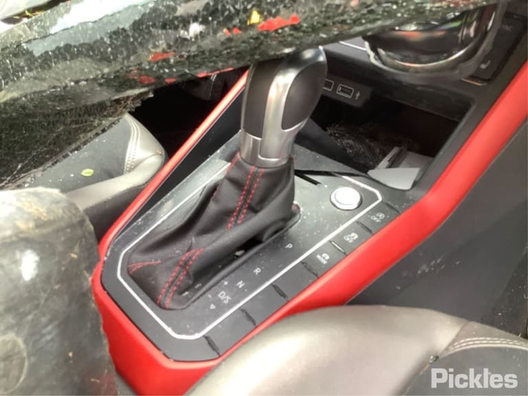 2018 VOLKSWAGEN POLO TAILGATE, AW-AE, 09/17-  WIPER MOTOR