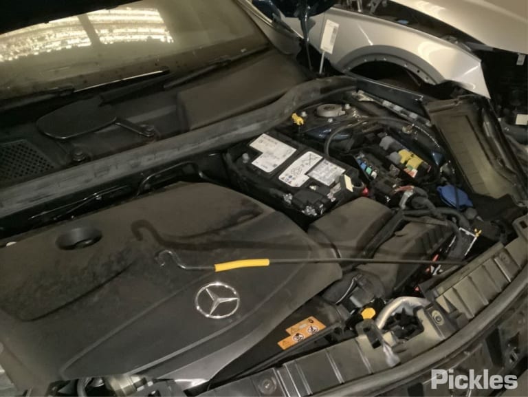 2019 MERCEDES GLA CLASS TAILGATE LAMP (RH SIDE), X156, 01/17-01/20 A1569069000 REAR GARNISH