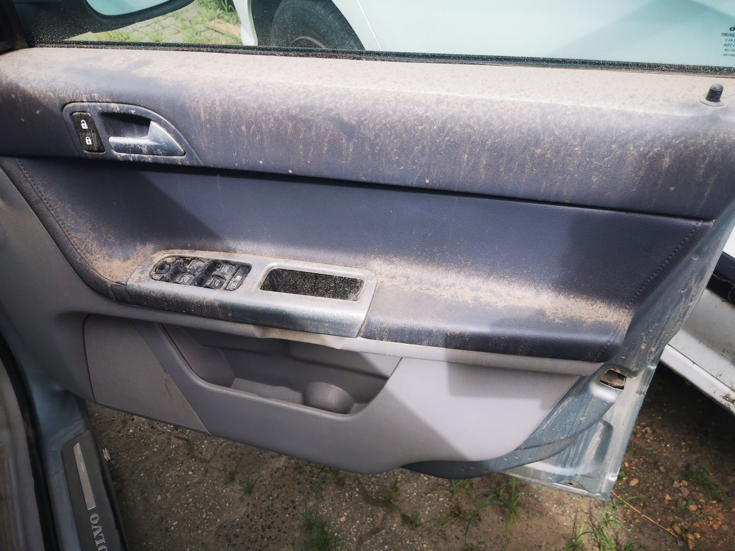 2008 VOLVO V50 RH FRONT (MASTER SWITCH), NON POWER FOLDING TYPE, CH -547567, 10/07-08/12  PWR DR WIND SWITCH