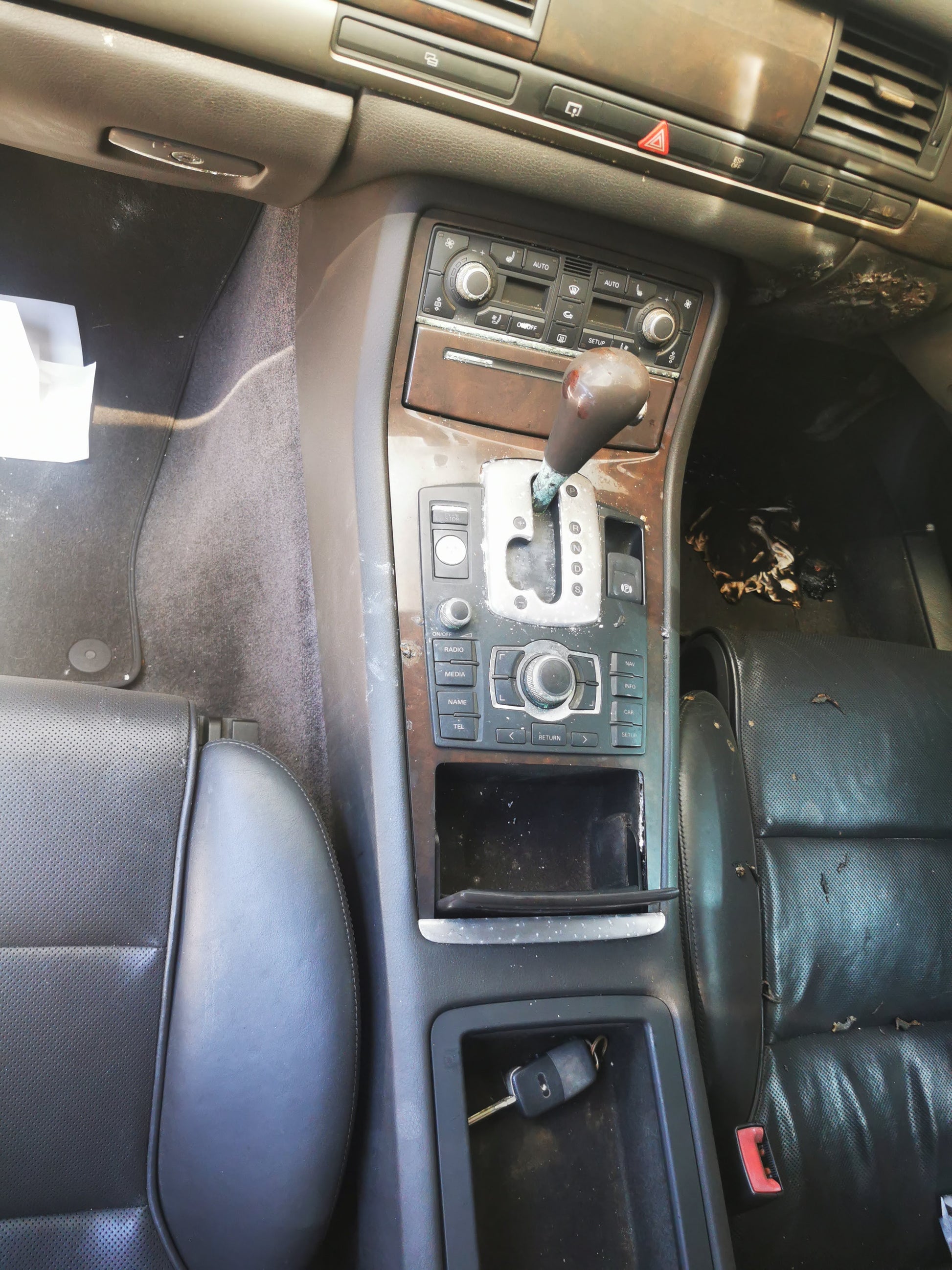 2009 AUDI A8 AIR CLEANER, D3, 3.0, DIESEL, 11/07-07/10 059133837AG AIR CLEANER BOX