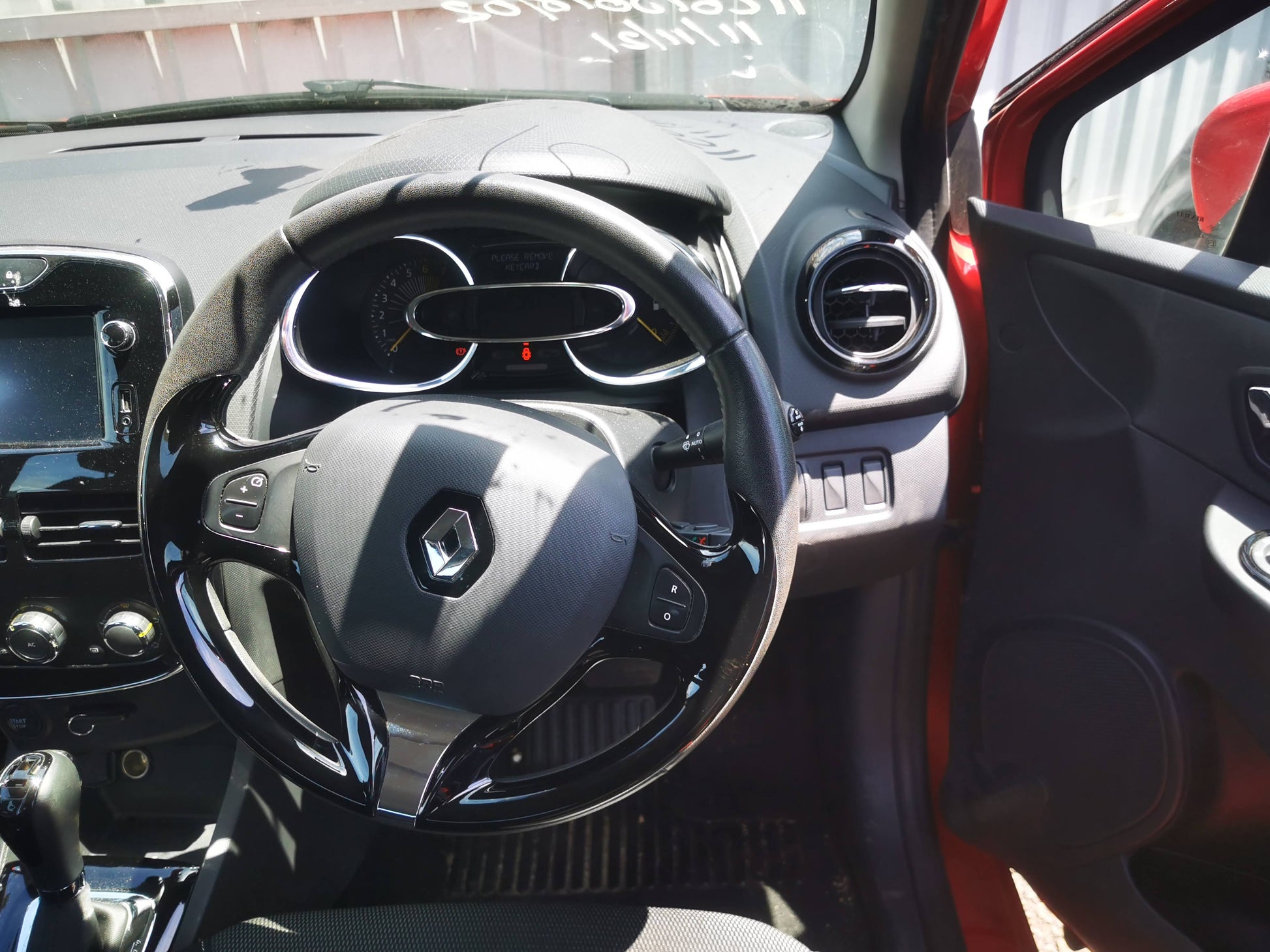 2014 RENAULT CLIO X98, COLOUR CODED, POWER FOLDING (9 WIRE), 09/13-07/16 963012959R RIGHT DOOR MIRROR