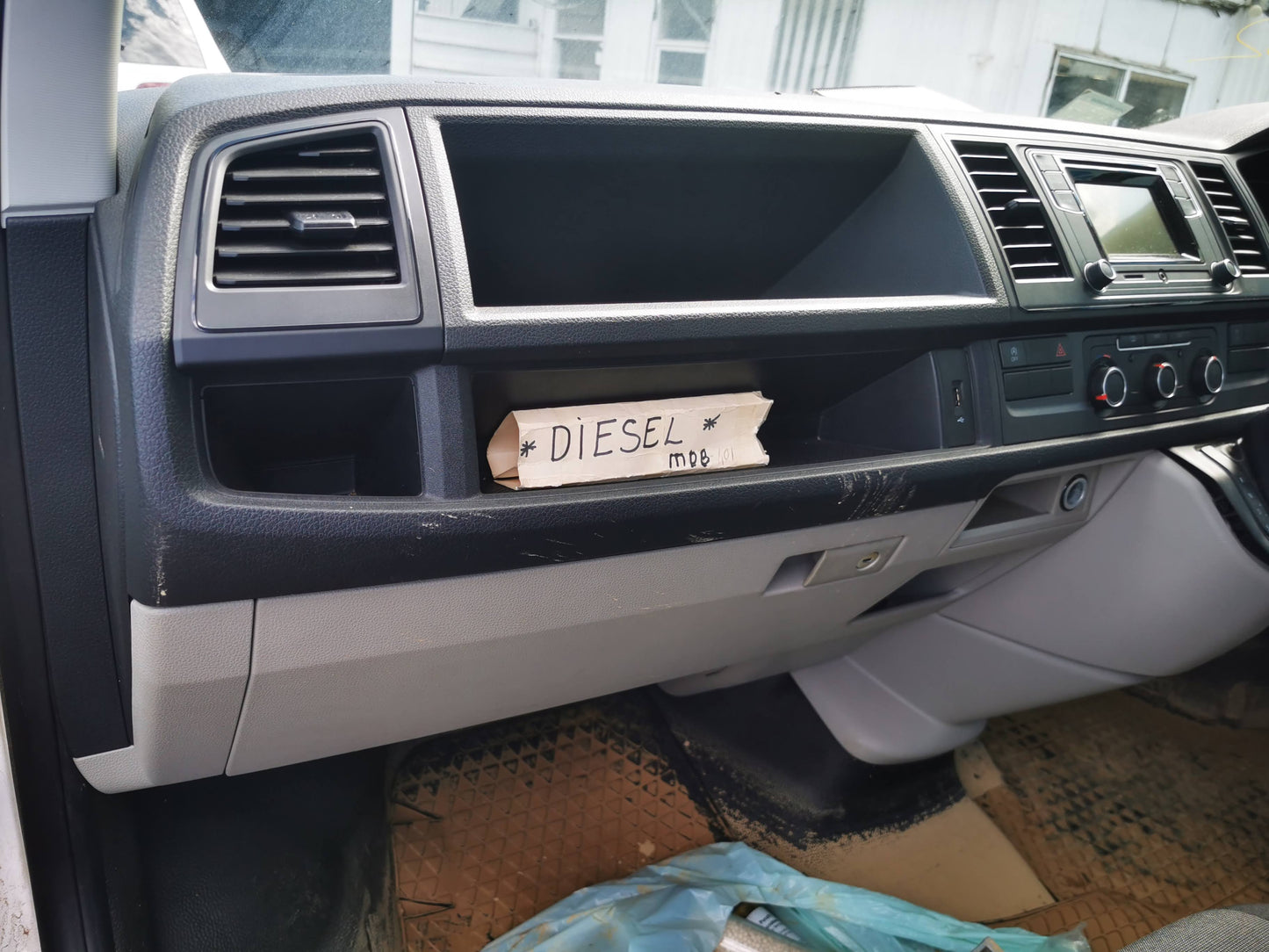 2016 VOLKSWAGEN TRANSPORTER FRONT, T6, 07/15- 09N409053E DIFFERENTIAL CENTRE