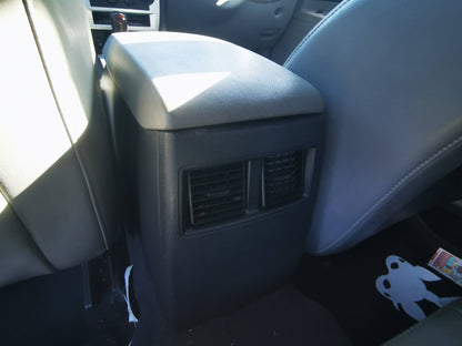 2006 CHRYSLER 300C ENGINE BAY, DIESEL, 11/05-12/11 5140711AA FUSE BOX