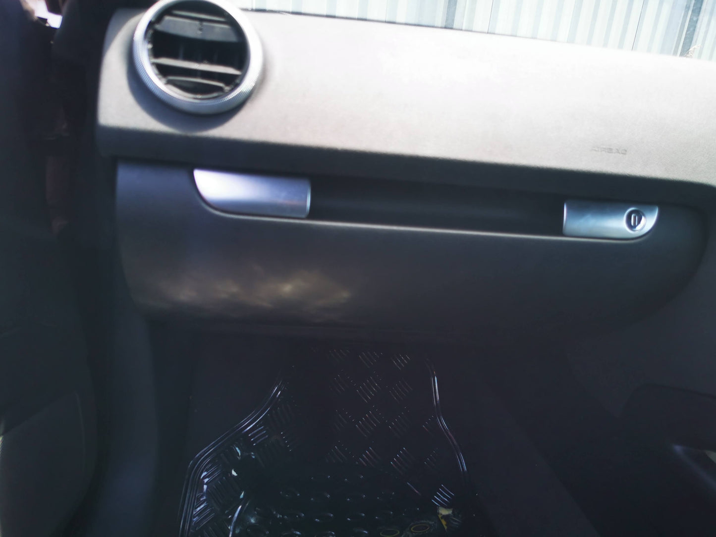 2010 AUDI A3 A3, 8P, CABRIO, NON FOLDING TYPE, 07/08-04/10 8P7858532E RIGHT DOOR MIRROR