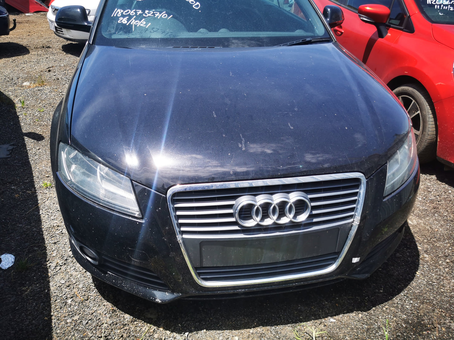 2010 AUDI A3 RIGHT FRONT DOOR LOCK, 2DR CABRIO, 8P, 07/08-04/13 4F2837015 DOOR BOOT GATE LOCK