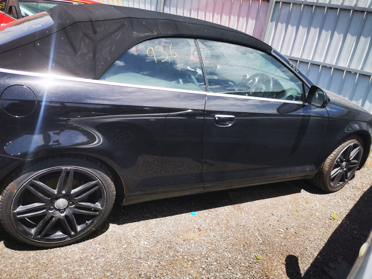 2010 AUDI A3 8P, DOOR REG ASSY (REG AND MOTOR), 2DR CABRIOLET, 07/08-04/13 8P7837462F RIGHT FRONT WINDOW REG MOTOR