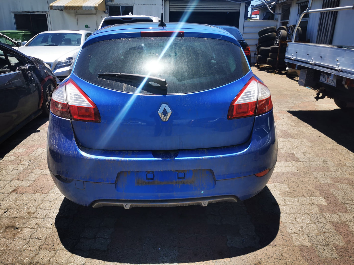 2013 RENAULT MEGANE BUMPER FOGLAMP, E95, CABRIO, GT-LINE, 09/10-06/13  LEFT INDICATOR FOG SIDE