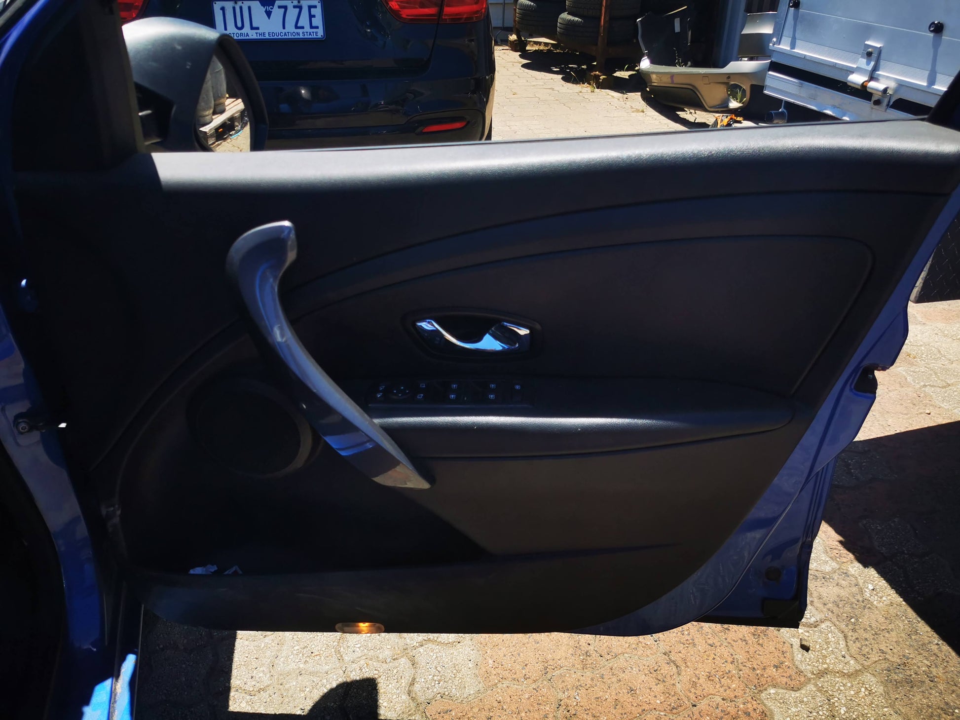 2013 RENAULT MEGANE BUMPER FOGLAMP, E95, CABRIO, GT-LINE, 09/10-06/13  LEFT INDICATOR FOG SIDE