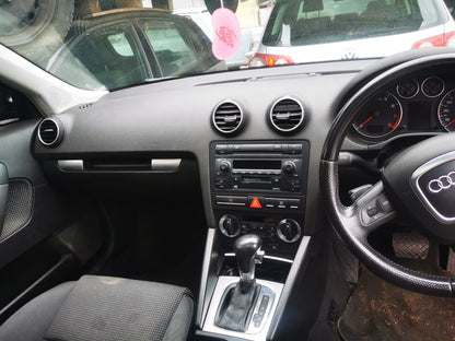 2006 AUDI A3 8P, 5DR HATCHBACK, 06/04-04/13 8P4845201A LEFT FRONT DOOR WINDOW