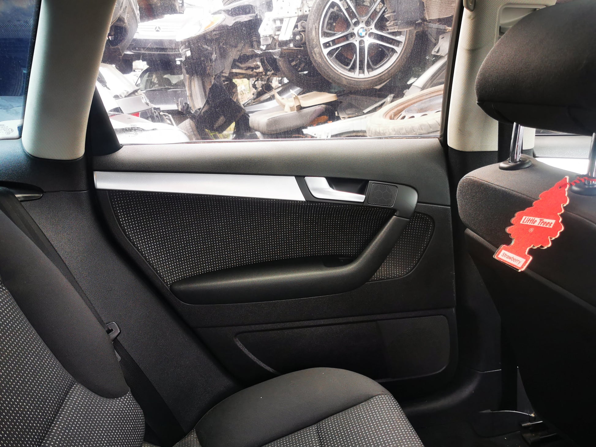 2006 AUDI A3 8P, 5DR HATCHBACK, 06/04-04/13 8P4845201A LEFT FRONT DOOR WINDOW