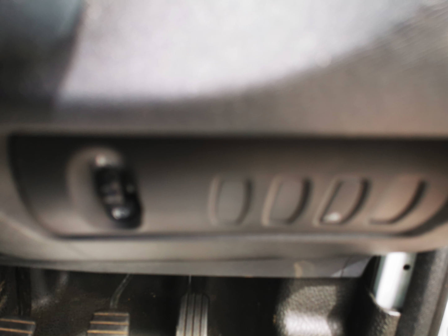 2015 RENAULT KANGOO X61, BLACK ONLY, W/PARK SENSOR TYPE, 09/13-02/22 7701478196 REAR BUMPER