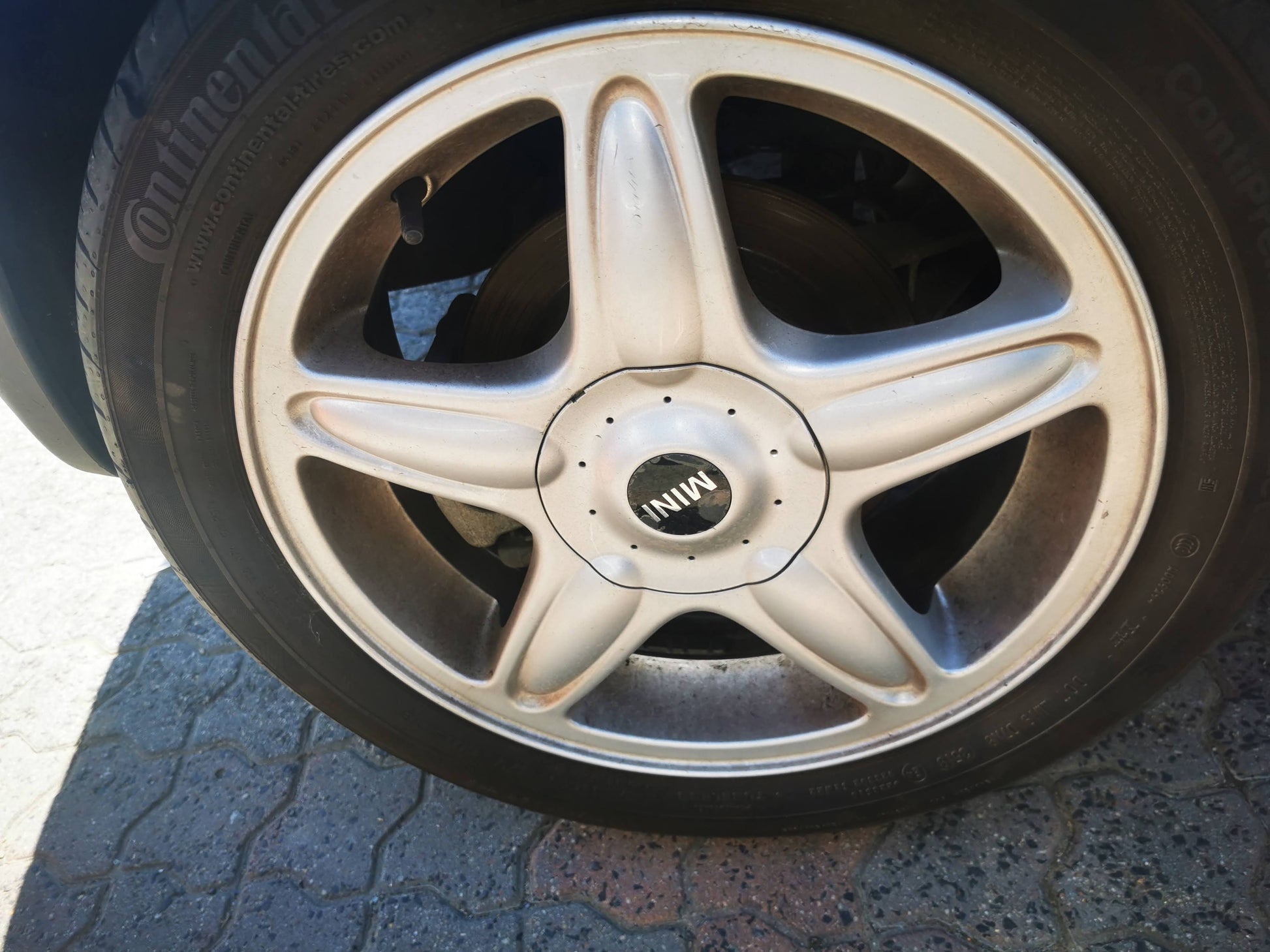 2009 MINI COOPER R55/R56/R57, WAGON/3DR HATCH/CABRIO, 03/07-05/14 41002755935 LEFT FRONT DOOR