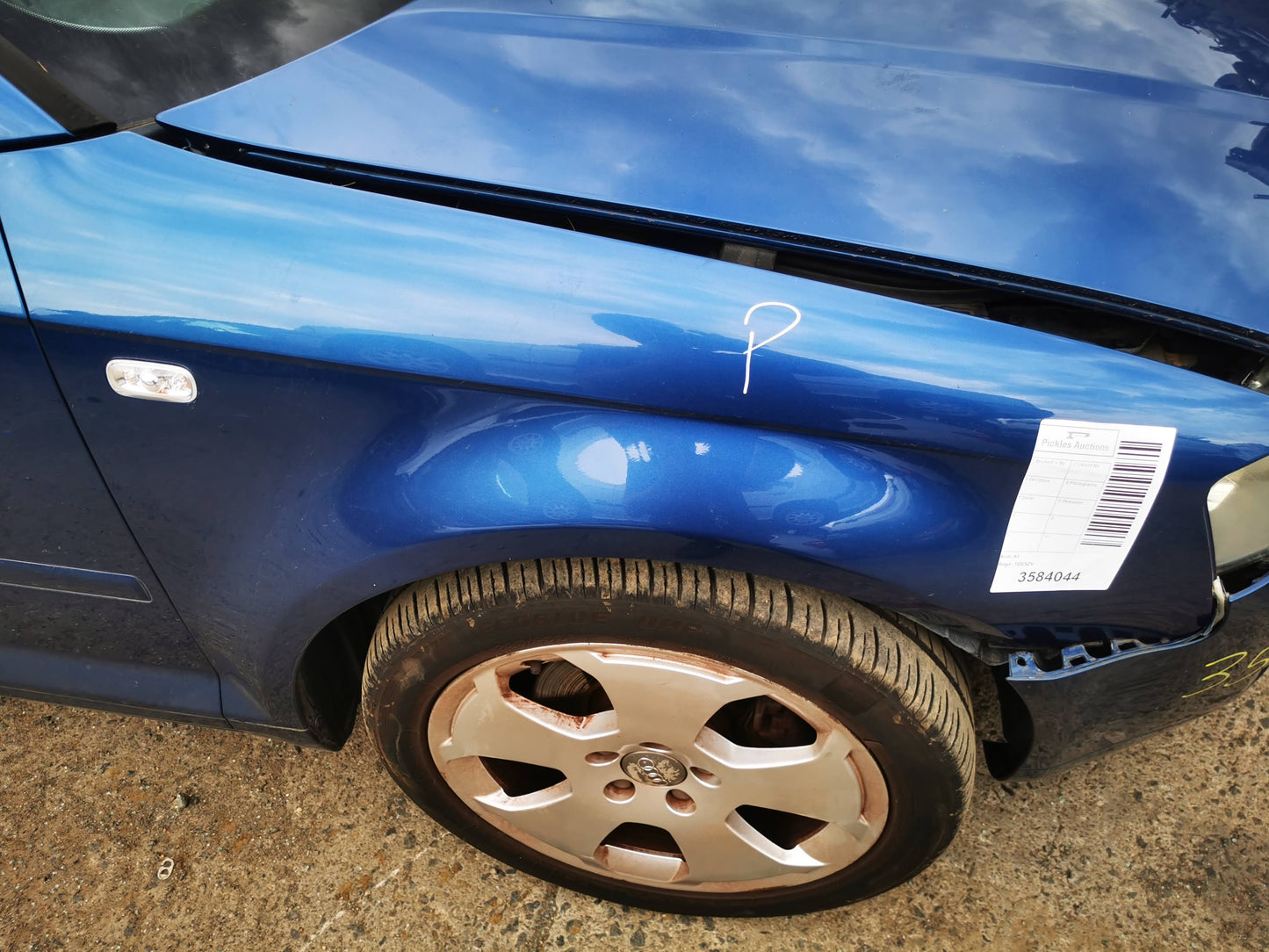 2005 AUDI A3 8P, FRONT, 06/04-02/13 8P0947106 COURTESY LIGHT