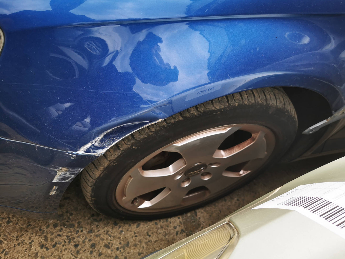 2005 AUDI A3 8P, FRONT, 06/04-02/13 8P0947106 COURTESY LIGHT