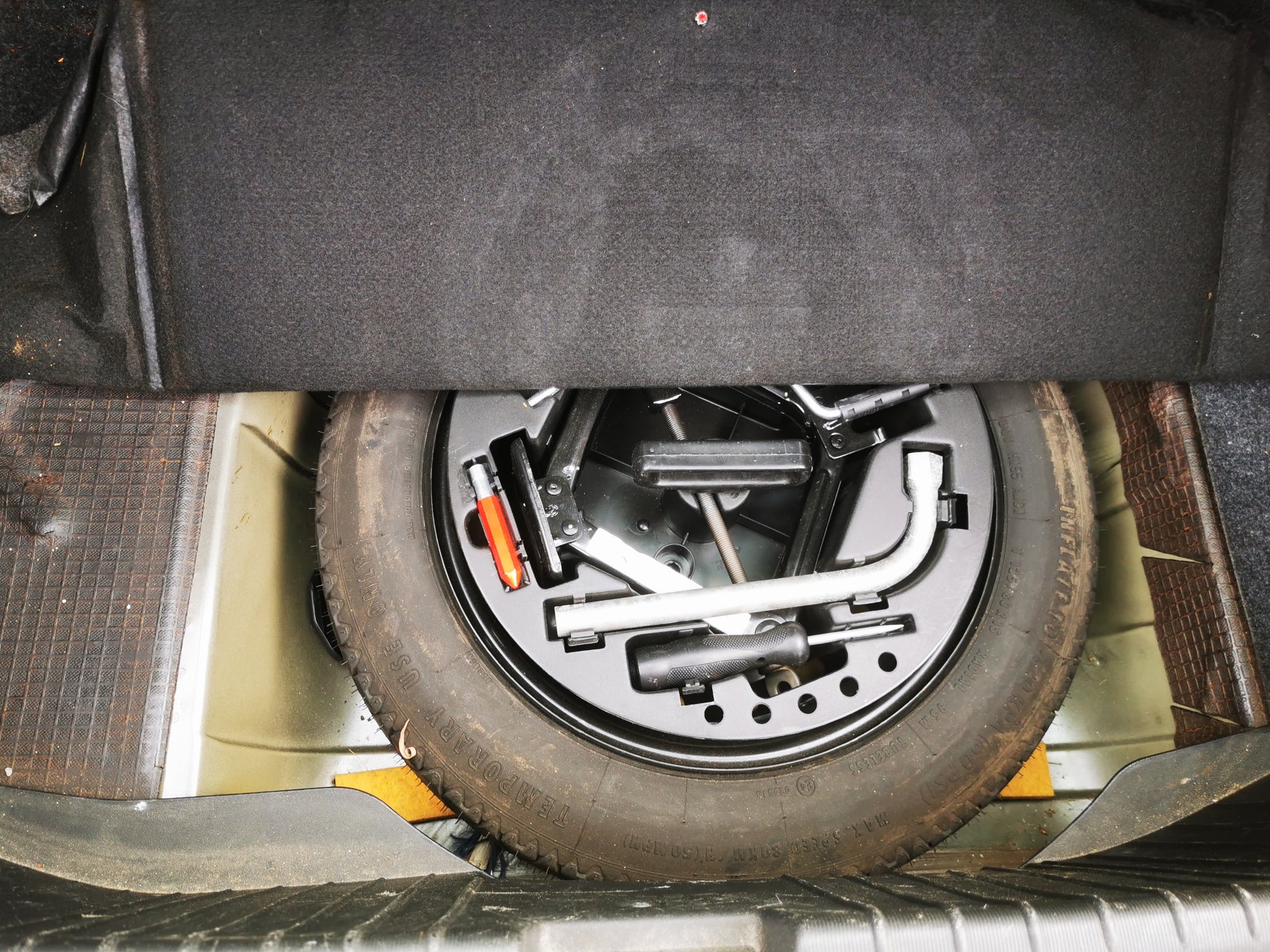 2010 ALFA ROMEO 147 LEFT FRONT DOOR LOCK, 09/01-12/10 46800416 DOOR BOOT GATE LOCK