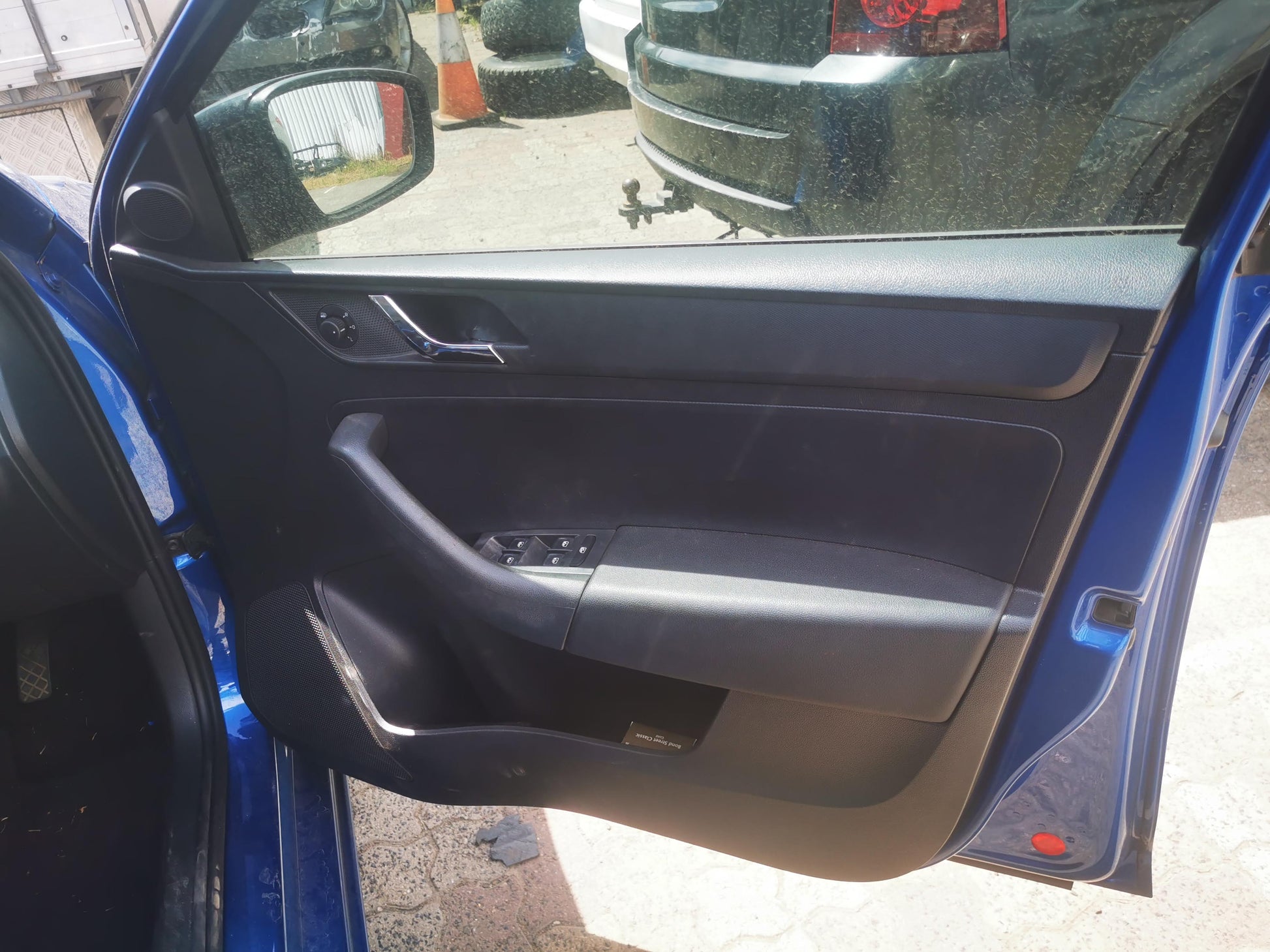 2016 SKODA RAPID HEAD UNIT, MULTIMEDIA (1X SD), NH, 05/14-02/17 5Q0035840A RADIO CD DVD SAT TV