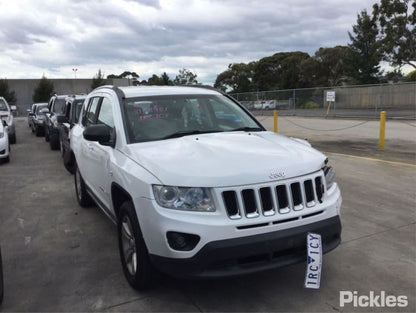 2013 JEEP COMPASS MK, 07/11-12/16 68002899AA LEFT FRONT WINDOW REG MOTOR