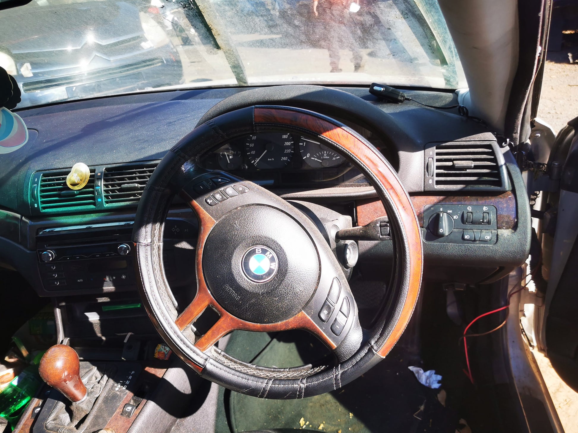 2002 BMW 3 SERIES RIGHT REAR DOOR LOCK, E46, SEDAN, LATE TYPE, 09/00-07/06  DOOR BOOT GATE LOCK