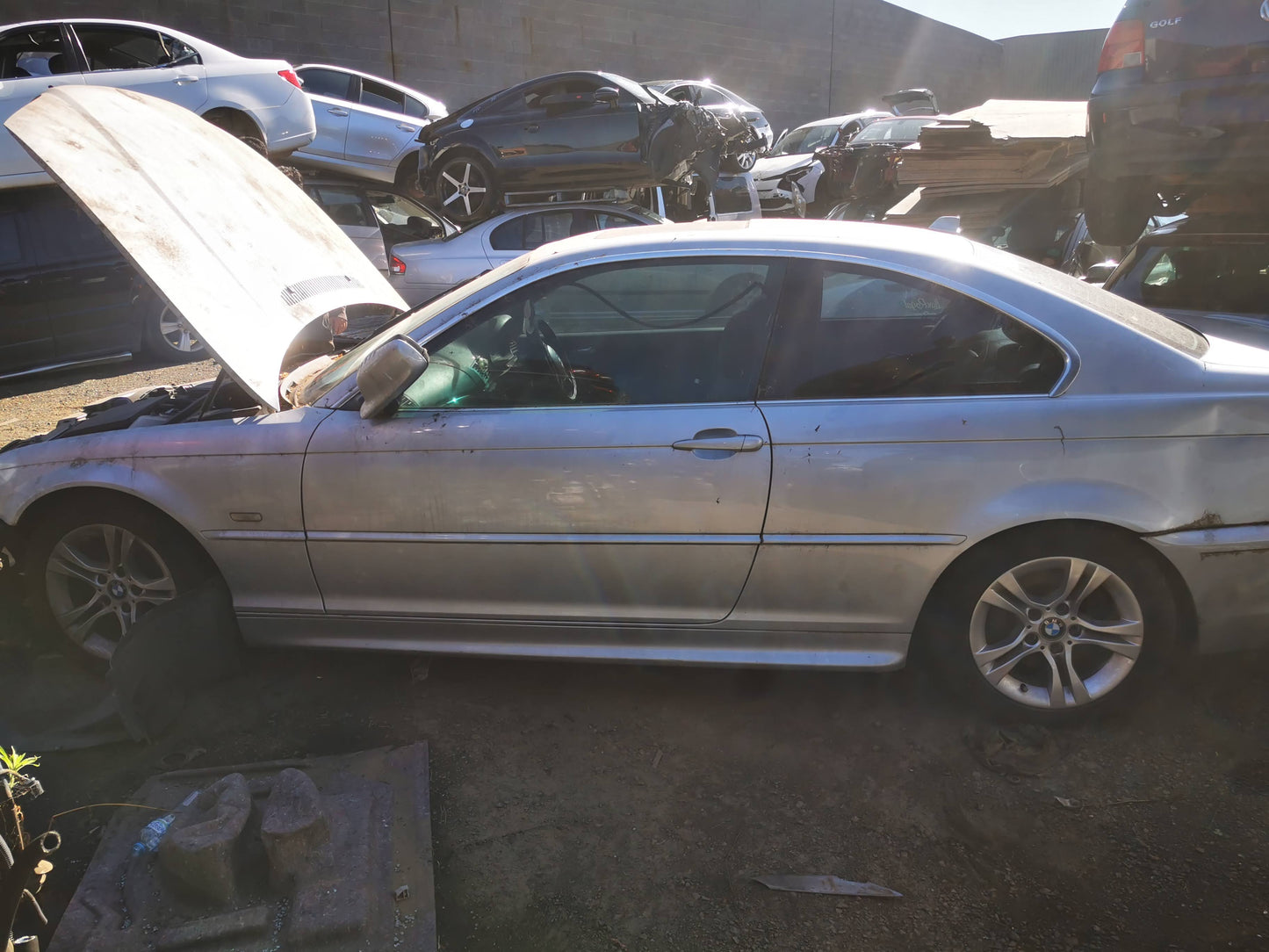 2002 BMW 3 SERIES E46, 09/98-07/06  RIGHT REAR DOOR WINDOW