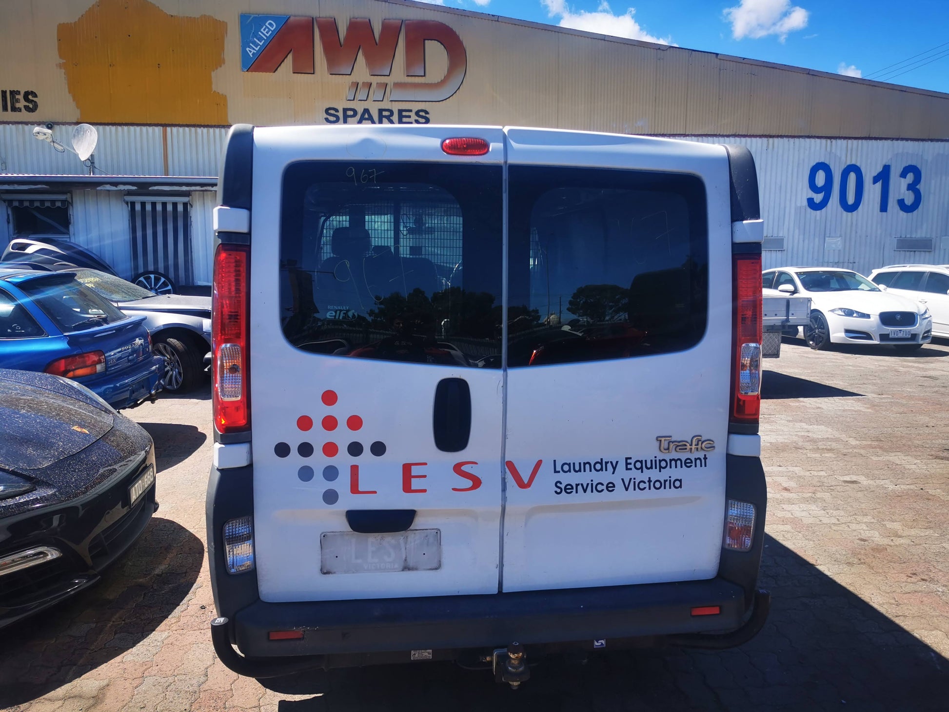 2014 RENAULT TRAFIC X83, 04/04-12/14 7782524451 LEFT GUARD