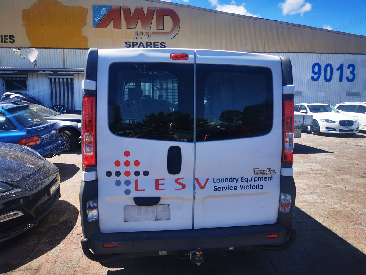 2014 RENAULT TRAFIC DIESEL, 2.0, X83, 04/04-12/14 491101050R STEERING PUMP