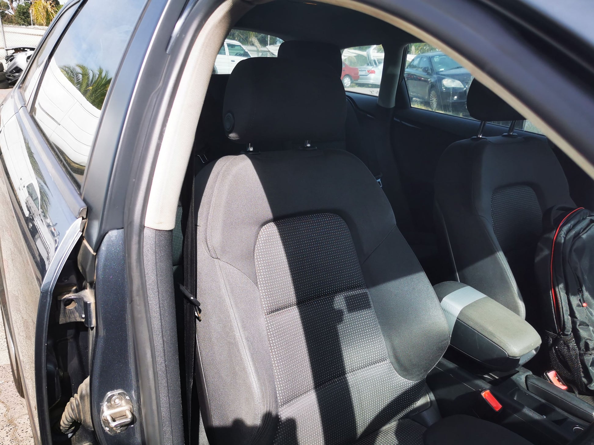 2005 AUDI A3 LEFT FRONT DOOR LOCK, 5DR HATCH, 8P, 06/04-04/13 4F2837015 DOOR BOOT GATE LOCK