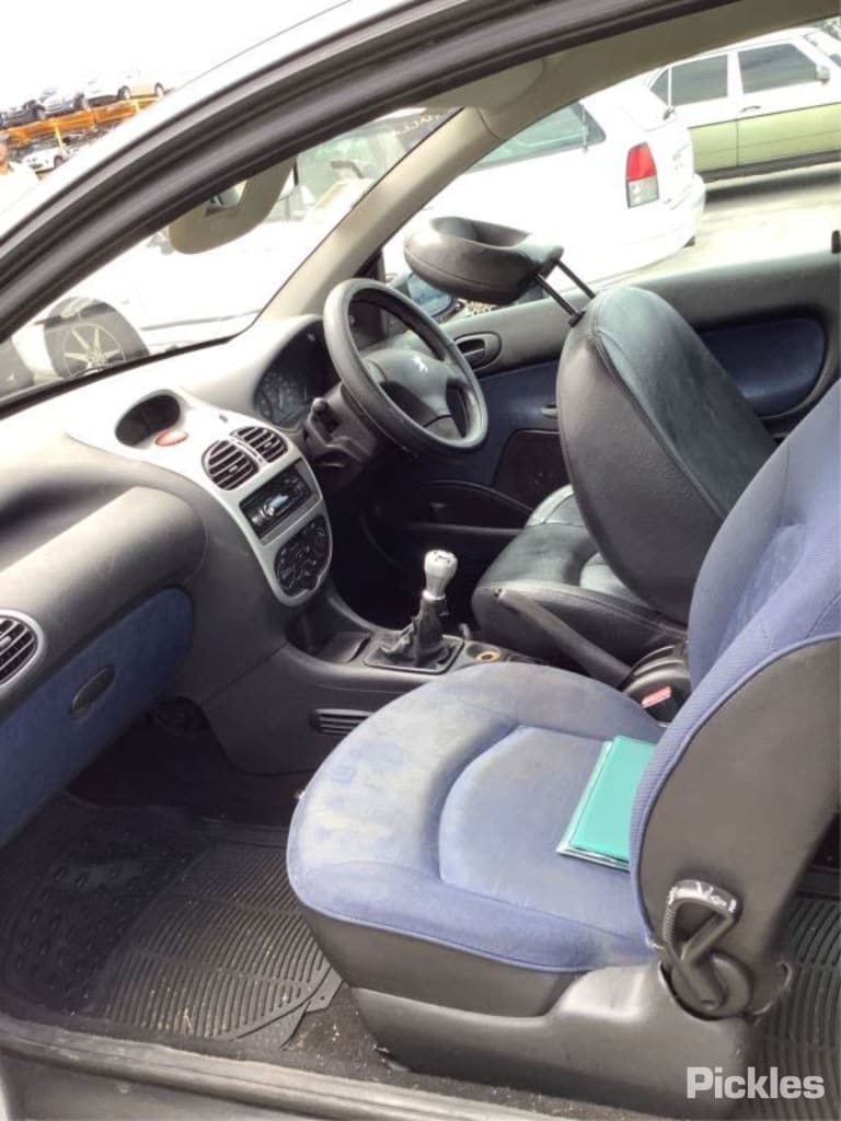 2003 PEUGEOT 206 1.6, VALEO BRAND, T1, 10/99-11/07 5802C9 STARTER